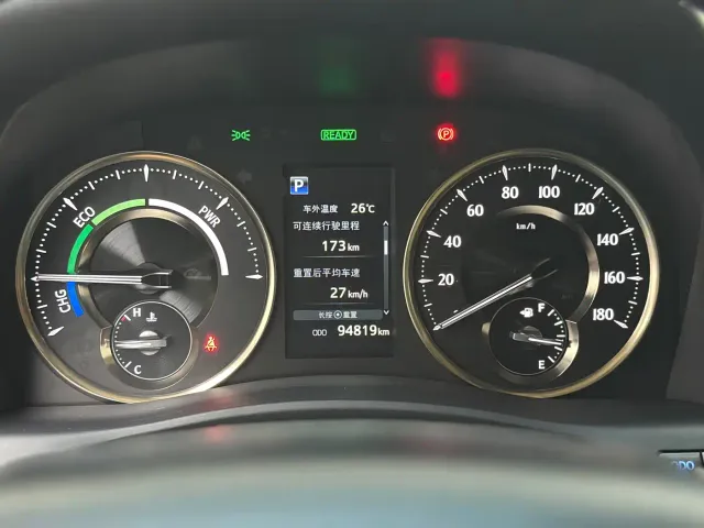 Toyota Alphard — Фото автомобиля 21