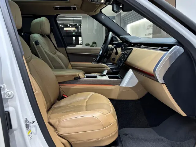 Land Rover Range Rover — Фото автомобиля 15