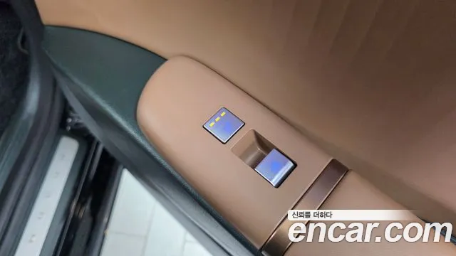 Hyundai Grandeur GN7 — Фото автомобиля 18