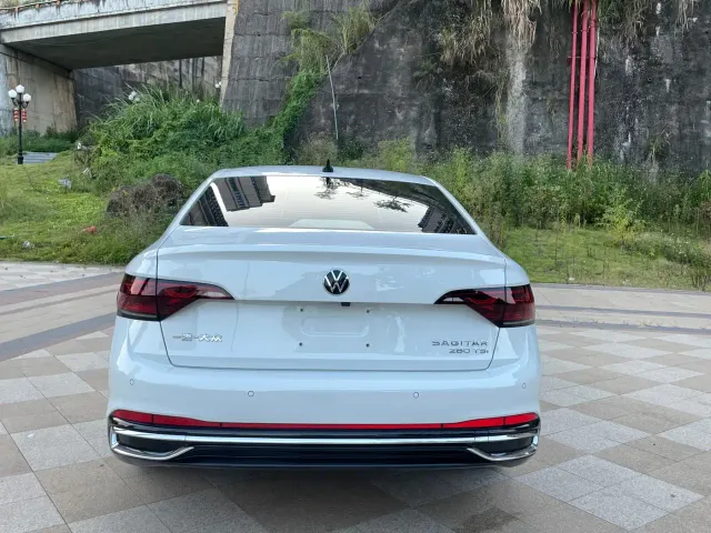 Volkswagen Sagitar — Фото автомобиля 8