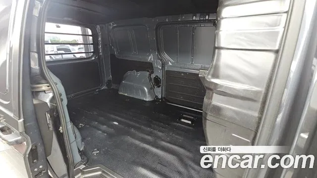 Hyundai Staria Staria Карго 3 места — Фото автомобиля 11