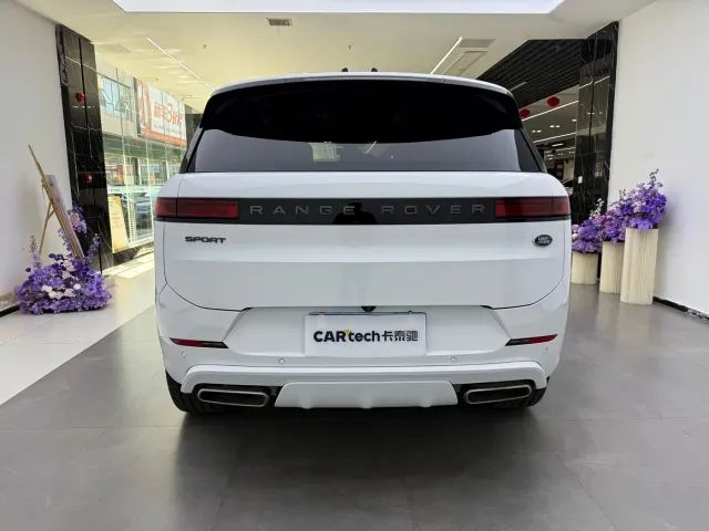 Land Rover Range Rover Sport — Фото автомобиля 4