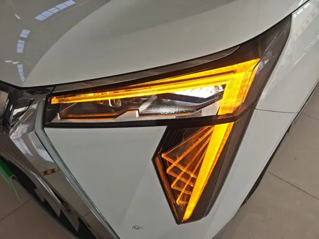 GAC Trumpchi M8 — Фото автомобиля 23