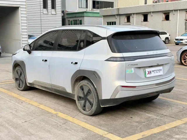 GAC Aion Y — Фото автомобиля 12