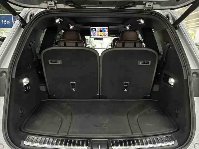 Li Auto L9 — Фото автомобиля 7