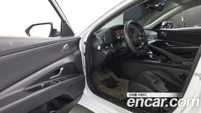 Hyundai Avante CN7 — Фото автомобиля 10