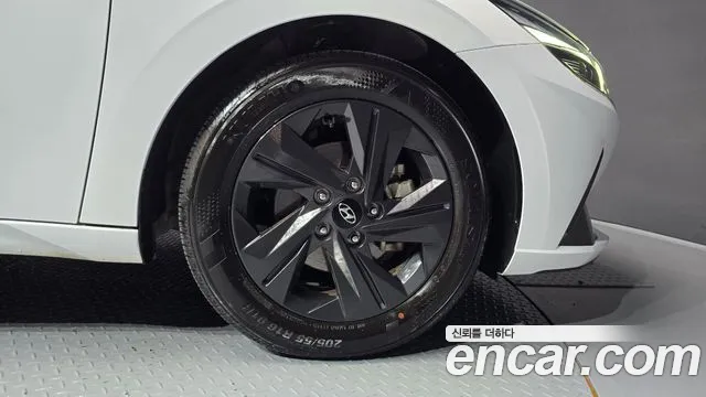 Hyundai Avante — Фото автомобиля 6