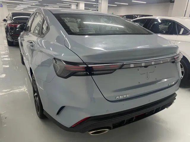Geely Binrui — Фото автомобиля 14
