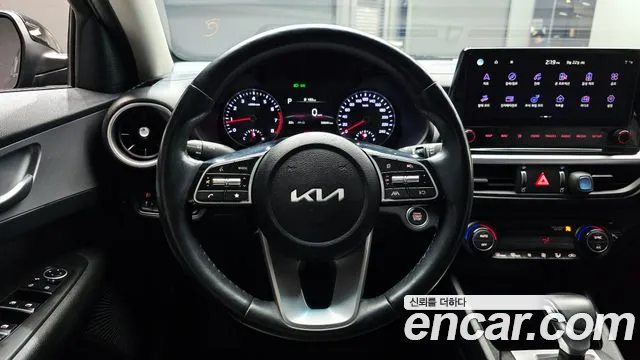 Kia K3 Generation 2 — Фото автомобиля 13