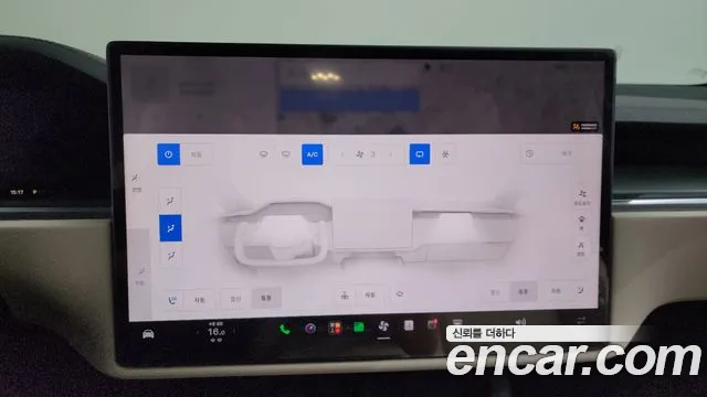 Tesla Model X — Фото автомобиля 13