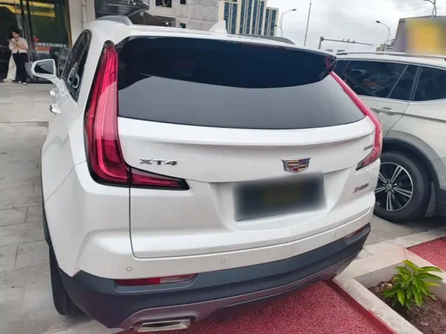 Cadillac XT4 — Фото автомобиля 5