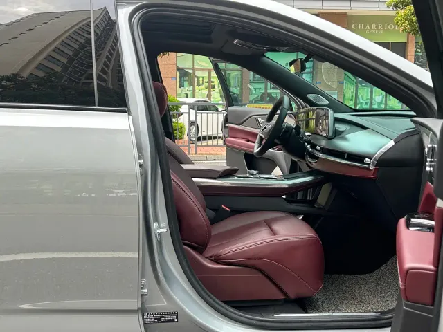 Cadillac XT5 — Фото автомобиля 19