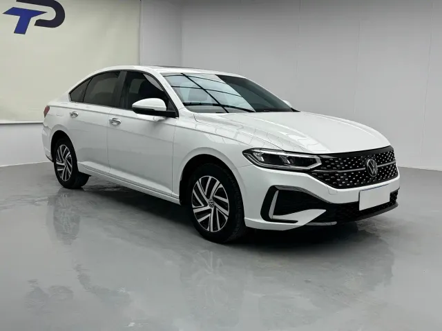 Volkswagen Lavida — Фото автомобиля 3