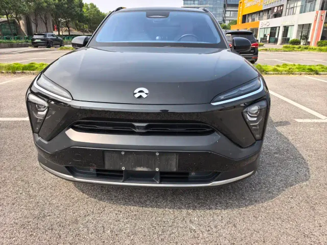 Nio ES6 — Фото автомобиля 2