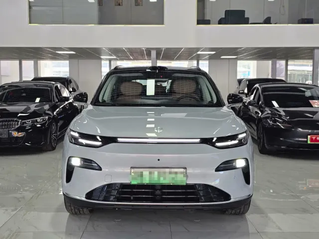 Leapmotor C11 — Фото автомобиля 2