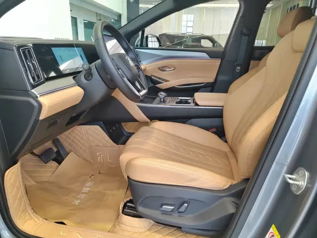 BYD Song L DM-i — Фото автомобиля 10
