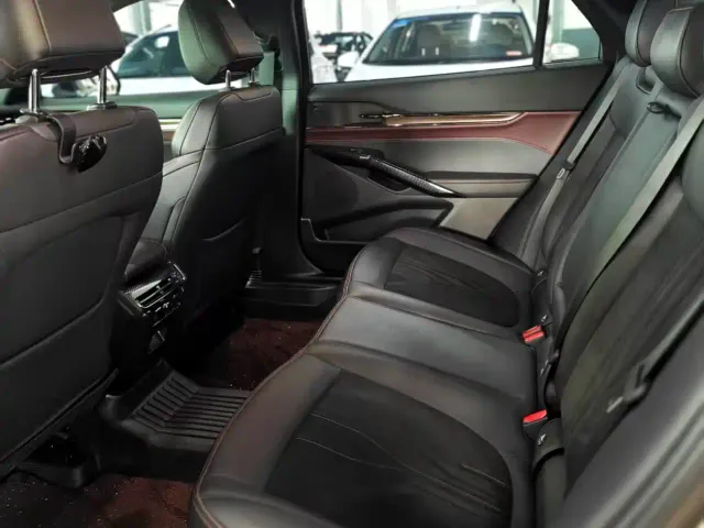 Ford Mondeo — Фото автомобиля 6