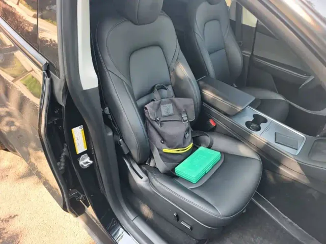 Tesla Model Y — Фото автомобиля 24