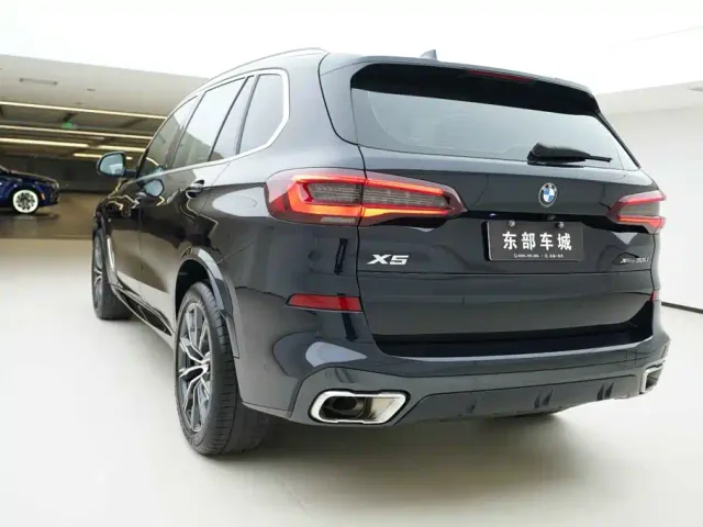 BMW X5 — Фото автомобиля 4