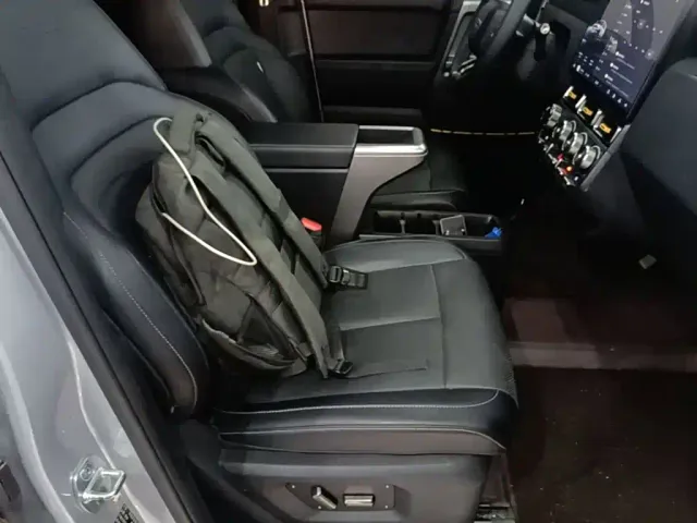 iCAR V23 — Фото автомобиля 24