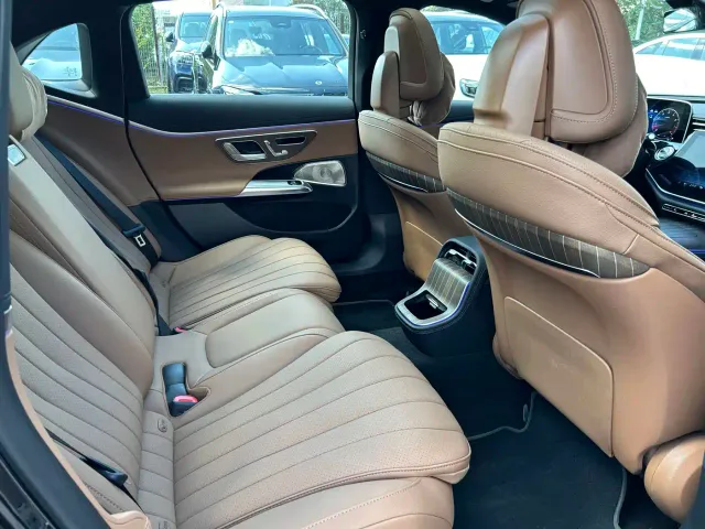 Mercedes-Benz E-Class — Фото автомобиля 10
