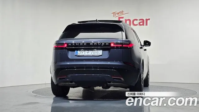 Land Rover Range Rover Velar Range Rover Velar 3.0 P400 Dynamic HSE — Фото автомобиля 4