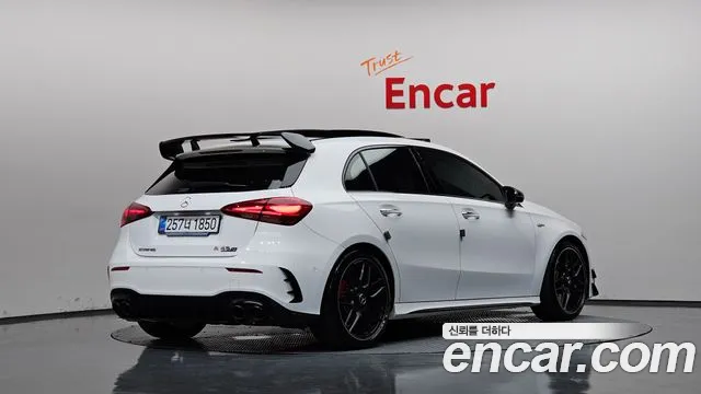 Фотография автомобиля — Mercedes-Benz A-Class W177