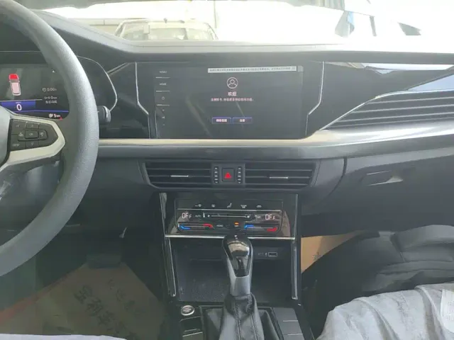Volkswagen Passat — Фото автомобиля 12