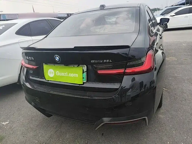 BMW i3 — Фото автомобиля 5