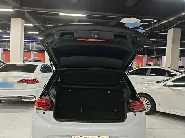 Volkswagen ID.3 — Фото автомобиля 18