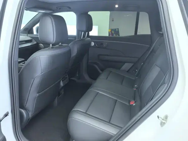 Toyota BoZhi 3X — Фото автомобиля 11