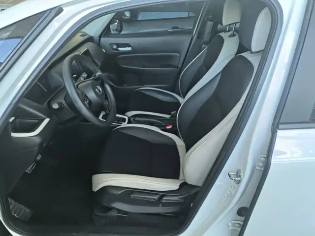 Honda Fit — Фото автомобиля 14