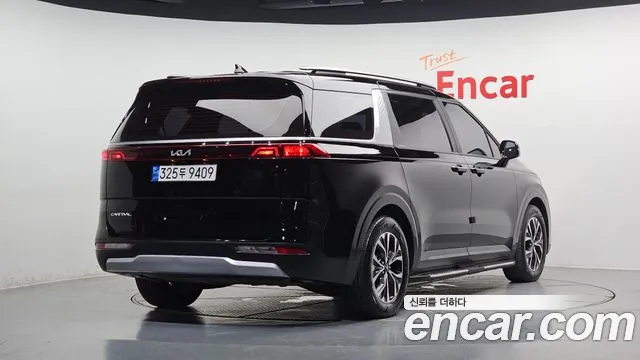 Kia Canival Carnival 4 поколение Бензин 9 мест Prestige — Фото автомобиля 2
