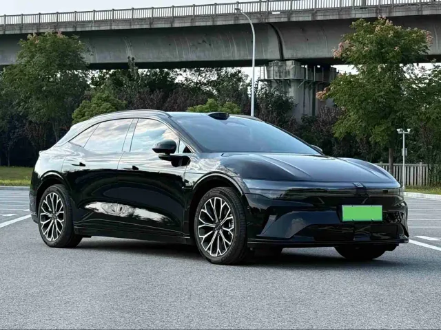Zeekr 007 GT — Фото автомобиля 3