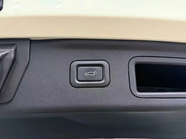 Besturn Yueyi 07 2025 210km Leisure Edition — Фото автомобиля 23