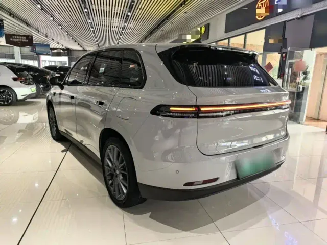 Leapmotor C10 — Фото автомобиля 4