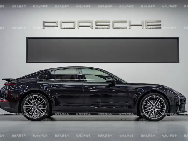 Porsche Panamera — Фото автомобиля 4