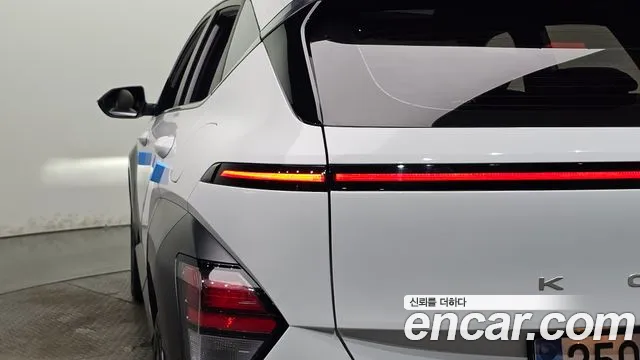 Hyundai Kona — Фото автомобиля 8