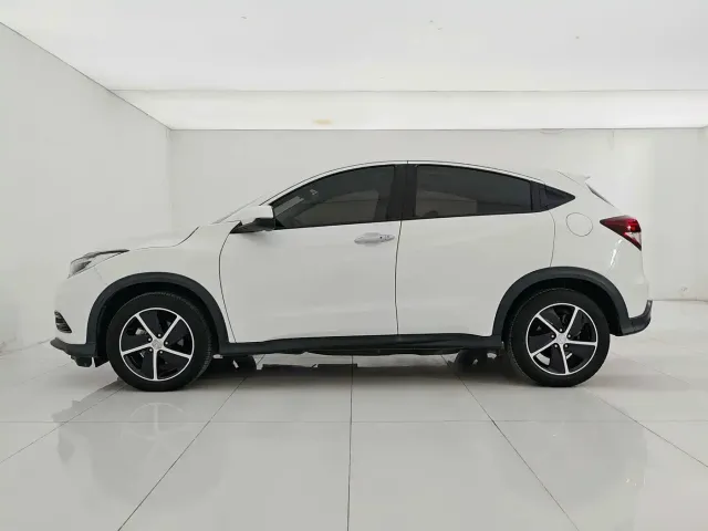 Honda Vezel 2019 220 TURBO CVT Luxury Edition China VI — Фото автомобиля 23