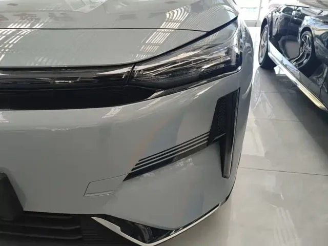 Geely Galaxy L6 — Фото автомобиля 23