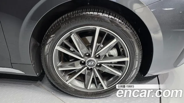 Hyundai Grandeur New — Фото автомобиля 6