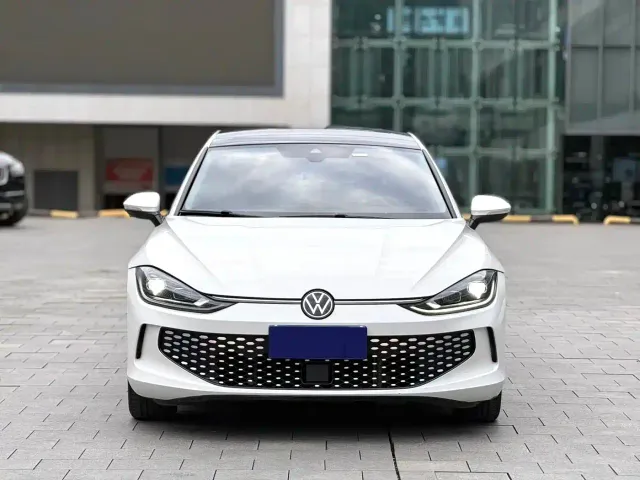 Volkswagen Lamando — Фото автомобиля 2