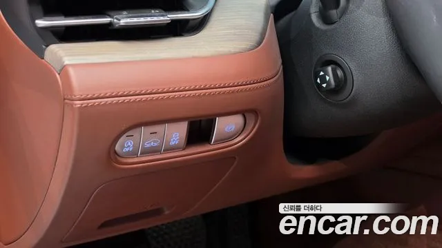 Genesis G90 Бензин 3.5 турбо AWD — Фото автомобиля 15
