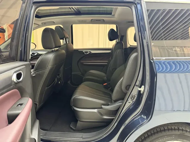 GAC Trumpchi M6 — Фото автомобиля 8