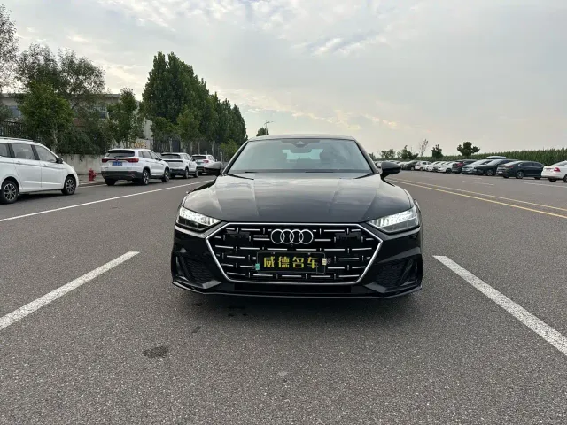 Audi A7L — Фото автомобиля 2