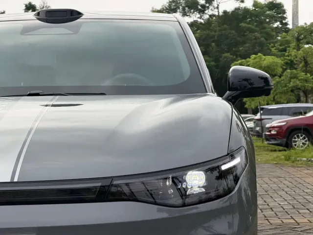 Leapmotor Lafa 5 — Фото автомобиля 4
