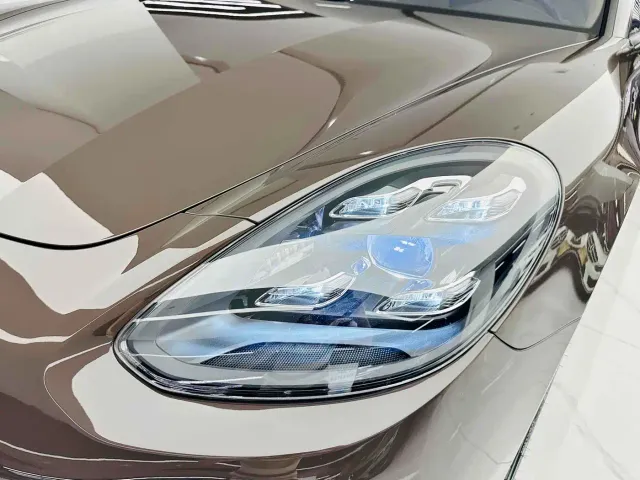 Porsche Panamera — Фото автомобиля 21