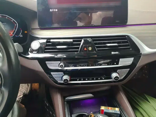 BMW 5 Series — Фото автомобиля 5