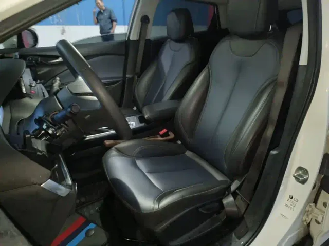 Buick Velite 6 — Фото автомобиля 14