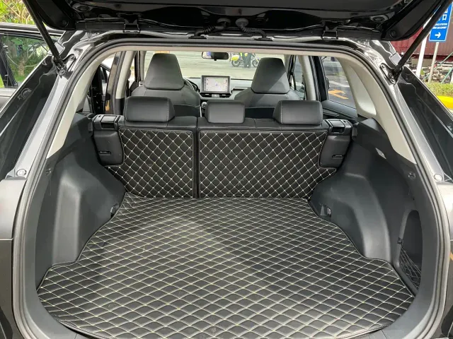 Toyota RAV4 — Фото автомобиля 14